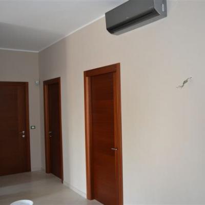 Ristrutturazione Alloggio Con Forniture Porte Climatizzazione Decorazione 2