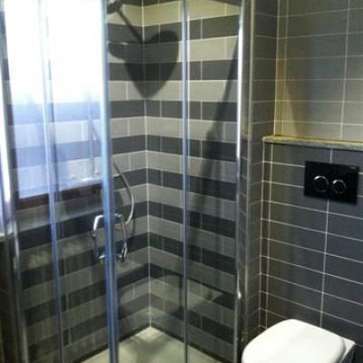 Ristrutturazione Bagno Con Fornitura E Posa Box Doccia Ingresso Angolare In Cristallo 6mm Montanti Cromo